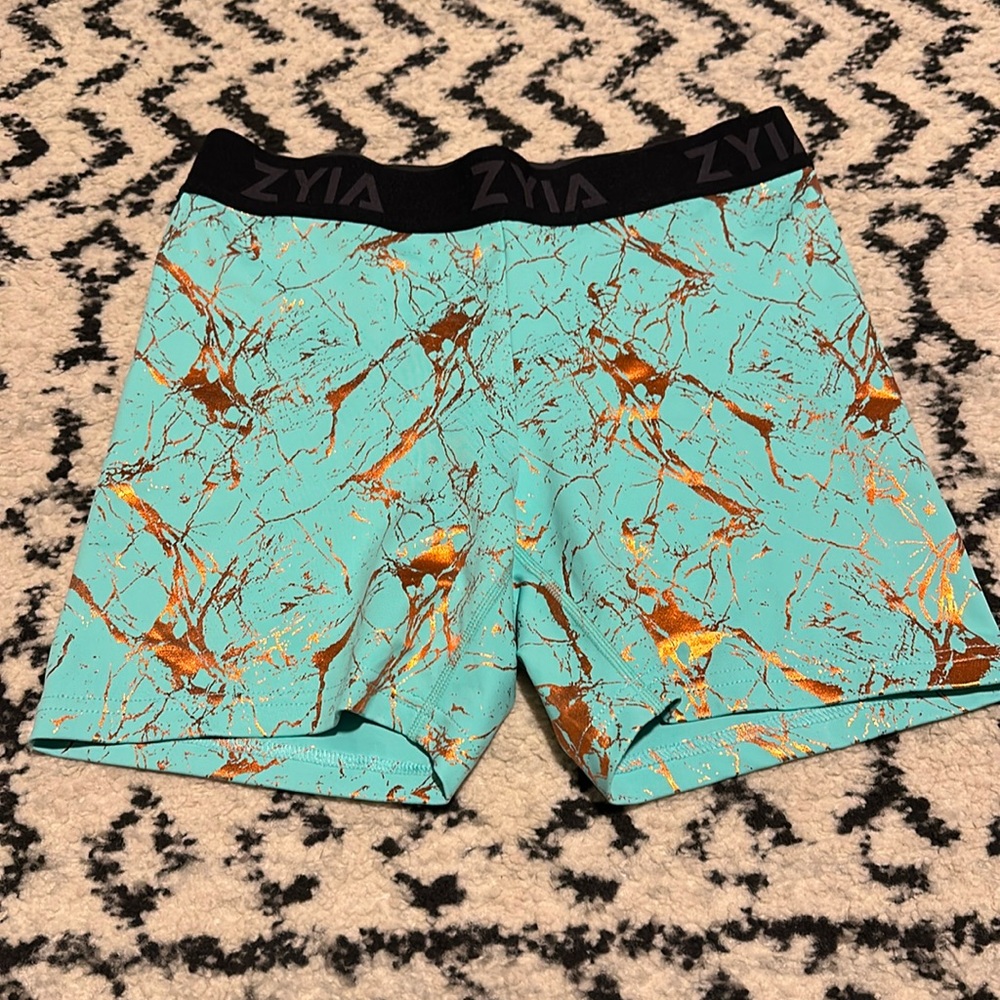 Zyia Workout shorts
